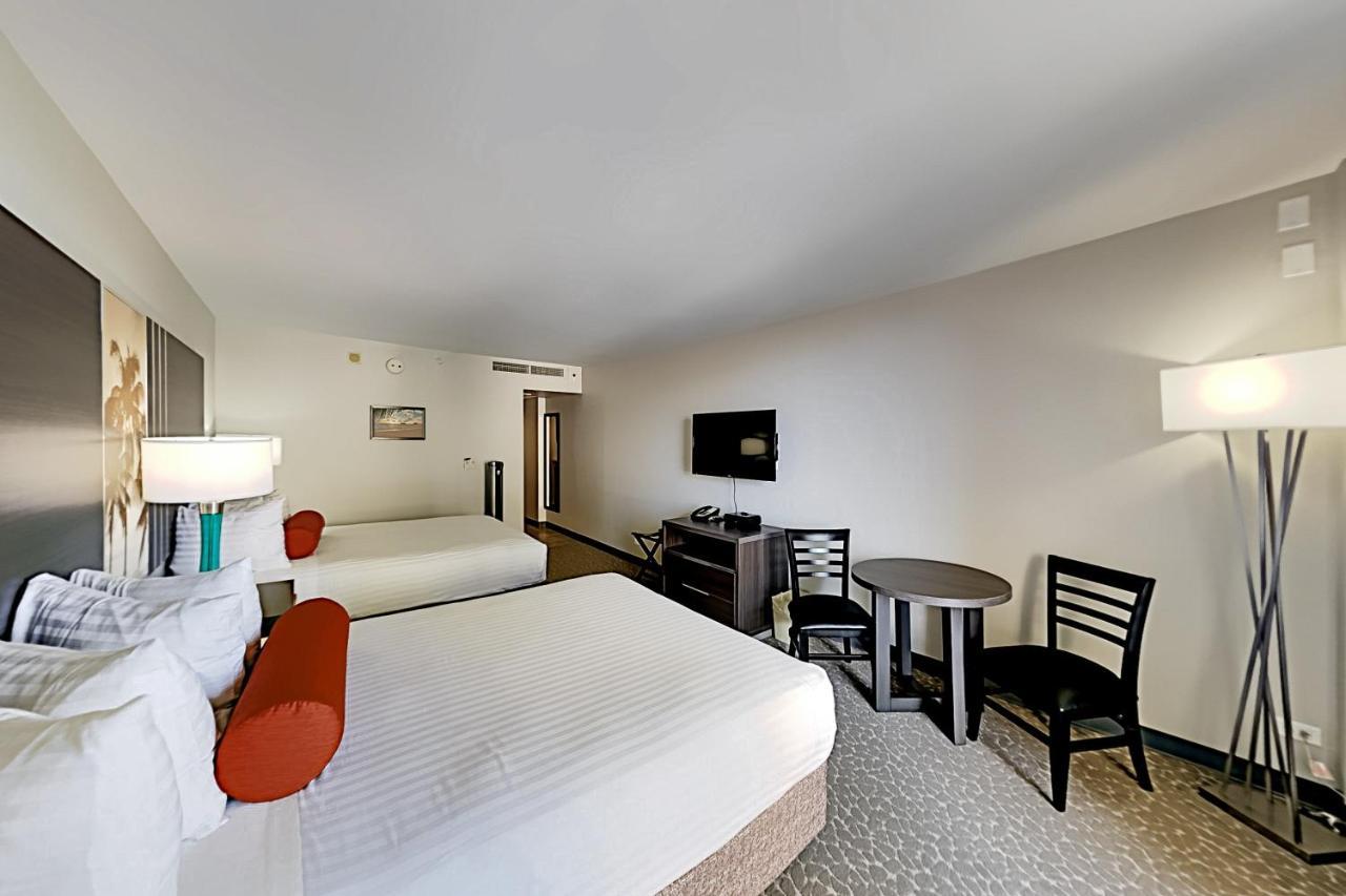 Appartement Aqua Palms Waikiki Ocean View Lanai Parking Included à Honolulu Extérieur photo