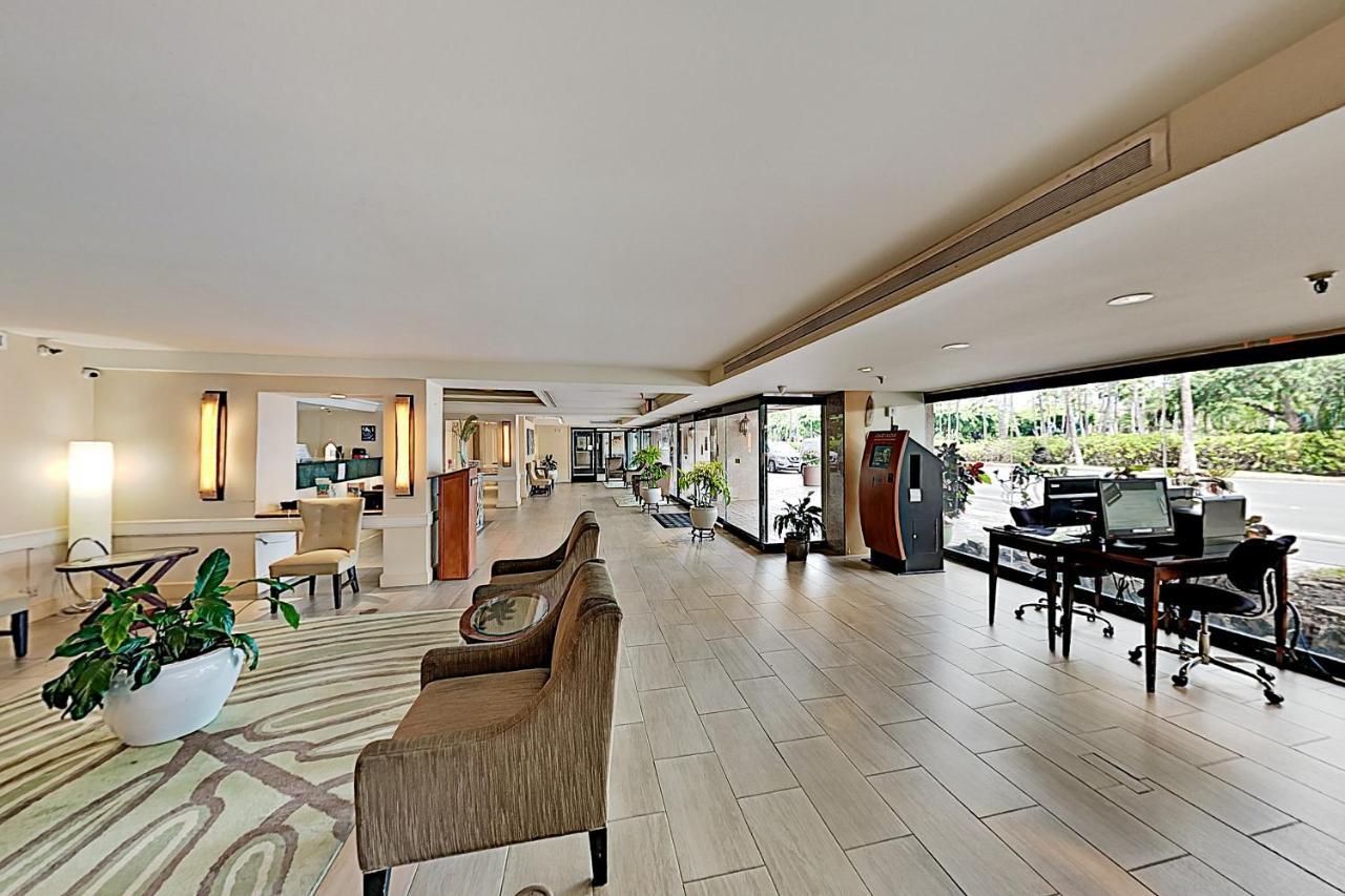 Appartement Aqua Palms Waikiki Ocean View Lanai Parking Included à Honolulu Extérieur photo